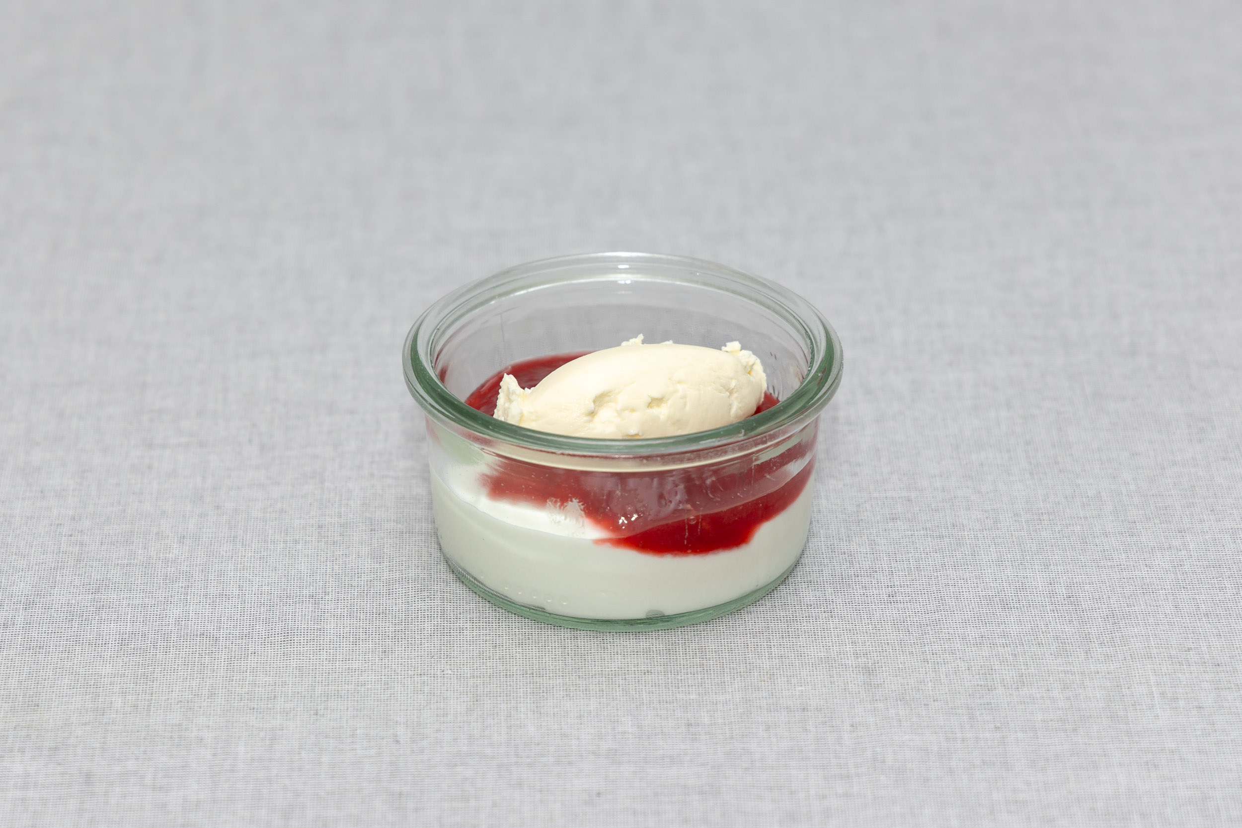 Billede af islandsk dessert i glasskål