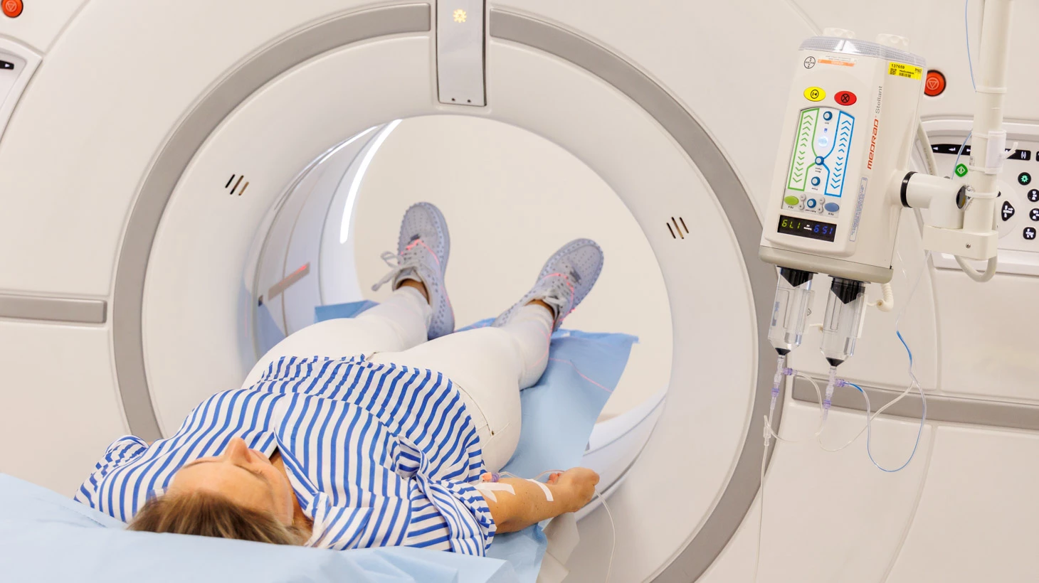 Patient i CT-skanner