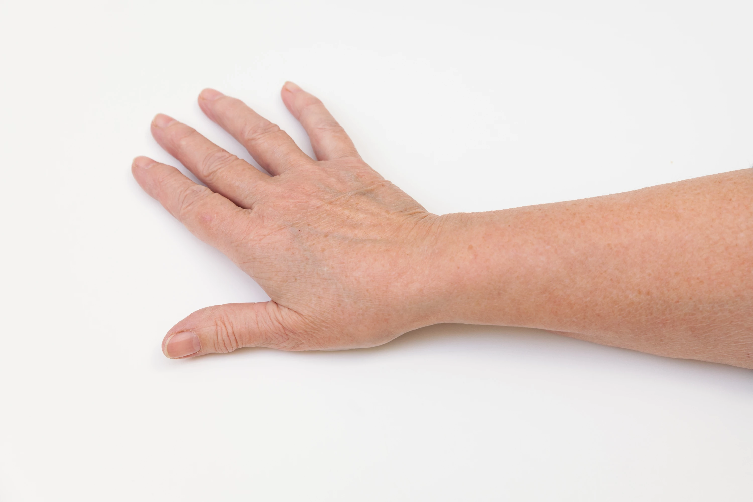 Håndled bøjes til siden