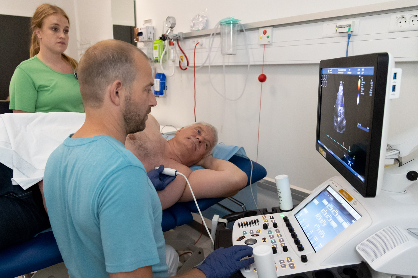 Patient får skannet hjertet